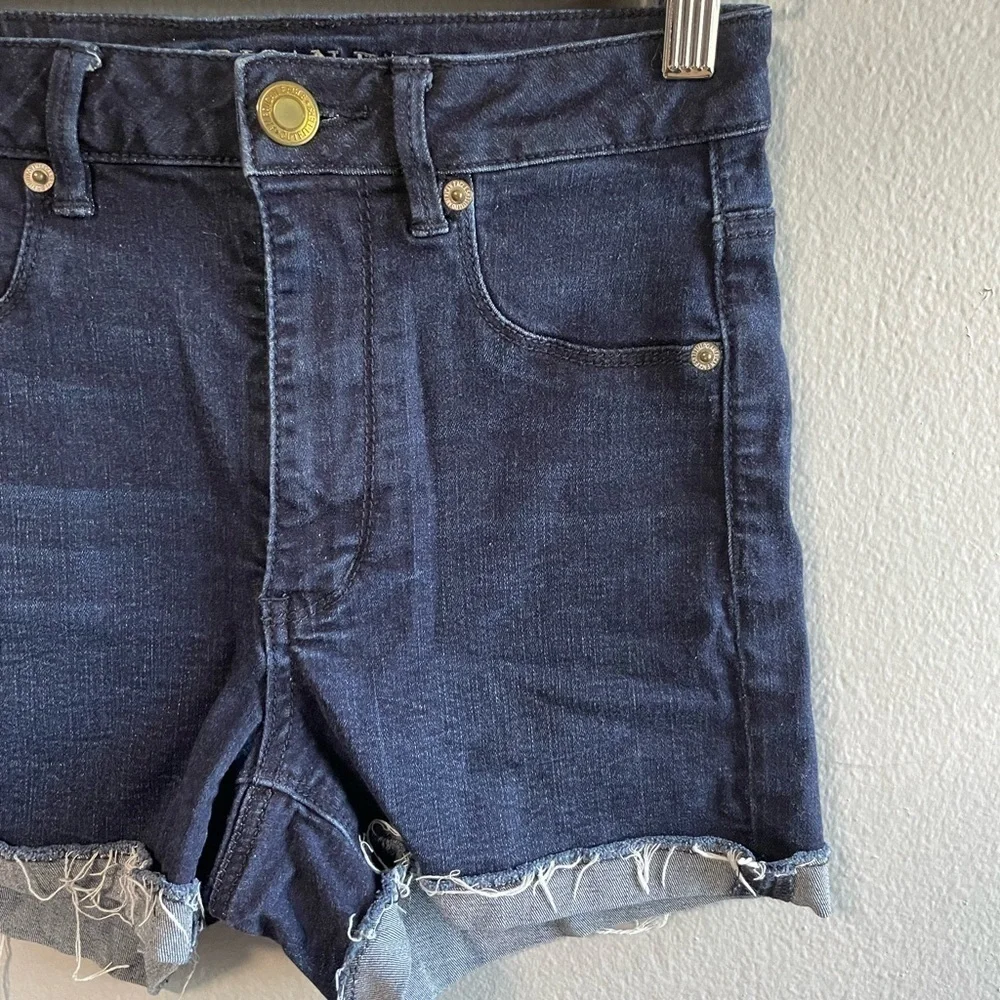 American Eagle Outfitters zipper button